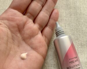 アスタリフトを手に出したときの色味