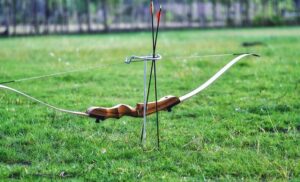 弓と矢のイメージ画像